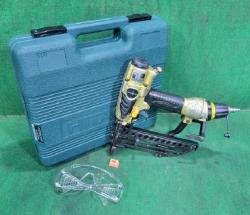 中古　日立　高圧フロアタッカ　N5004HMF(エアダスタ付)