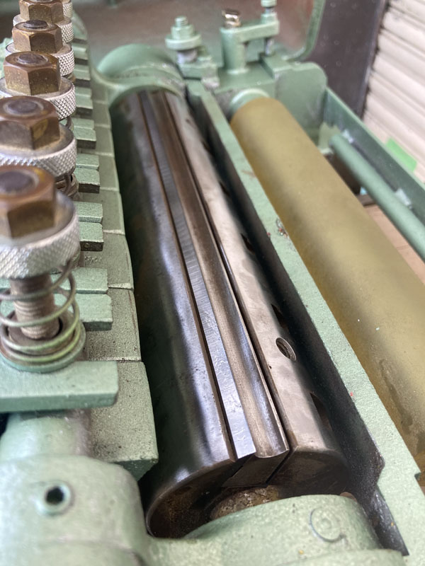中古 木工機械 鈴三鉄工所 自動一面かんな盤 GN-25の通販｜プロの道具館