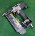 中古　日立　常圧仕上釘打機　NT55M2