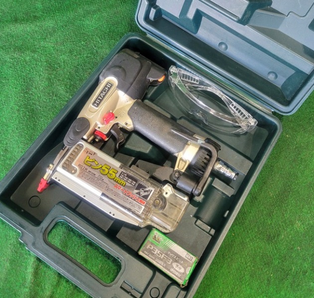 中古　日立　常圧ピン釘打機　NP55M(エアダスタ付)