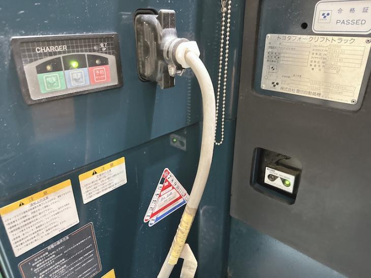  トヨタ　バッテリーフォークリフト　　GENEO-R　実働2227時間程　1500kg 7FBR15