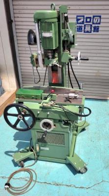 中古　宮川工機　中古木工機械　油圧角のみ機　MKF-C