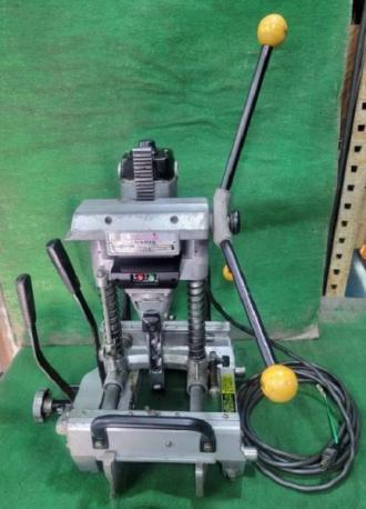 中古　マキタ　手動カクノミ　7304　