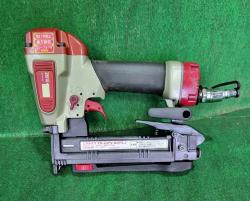 マックス　中古　常圧ステープル用釘打機　TA-225/1025J