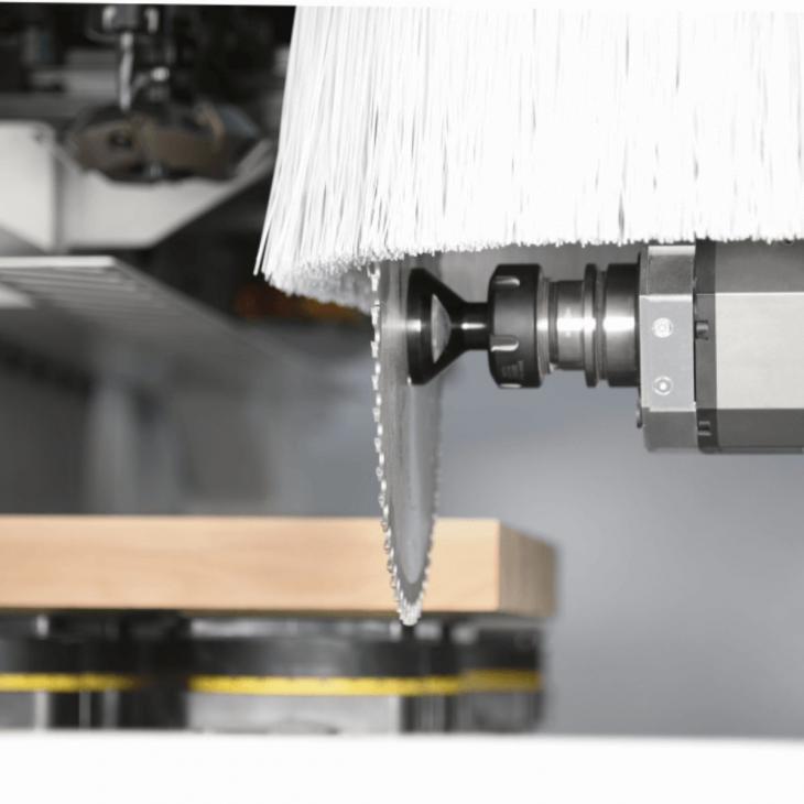 SCM 5軸制御CNCマシニングセンタ　morbidelli M100