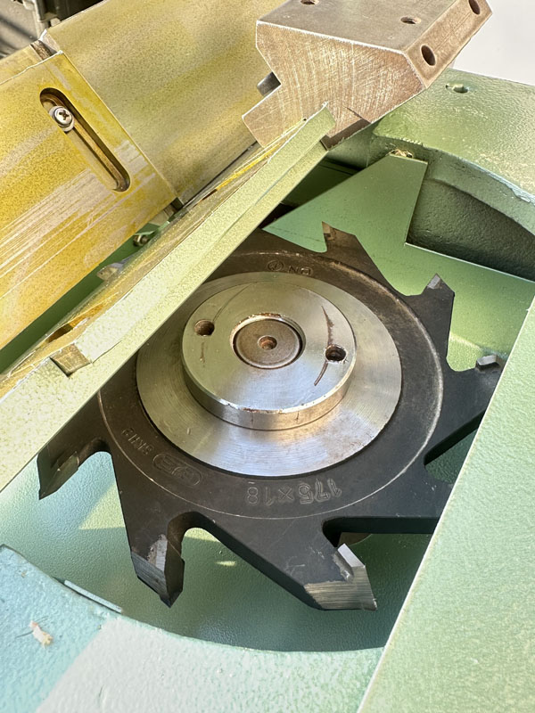 【yuki】中国木製彫刻入り応接セット【引き取り専用】 木彫教師用彫刻刀セット（工作画材・工作用具） | イベント工作