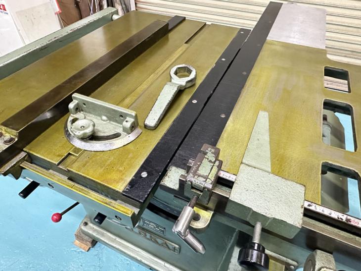 中古木工機械 東海 軸傾斜横切盤 SFJ-1300①